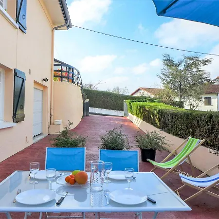 아파트 Eskualduna I By Interhome