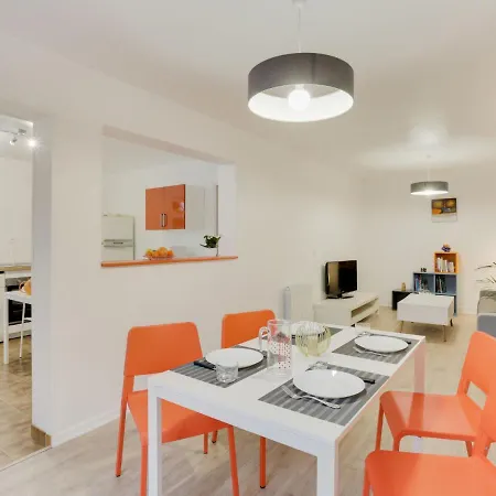 아파트 Eskualduna I By Interhome *